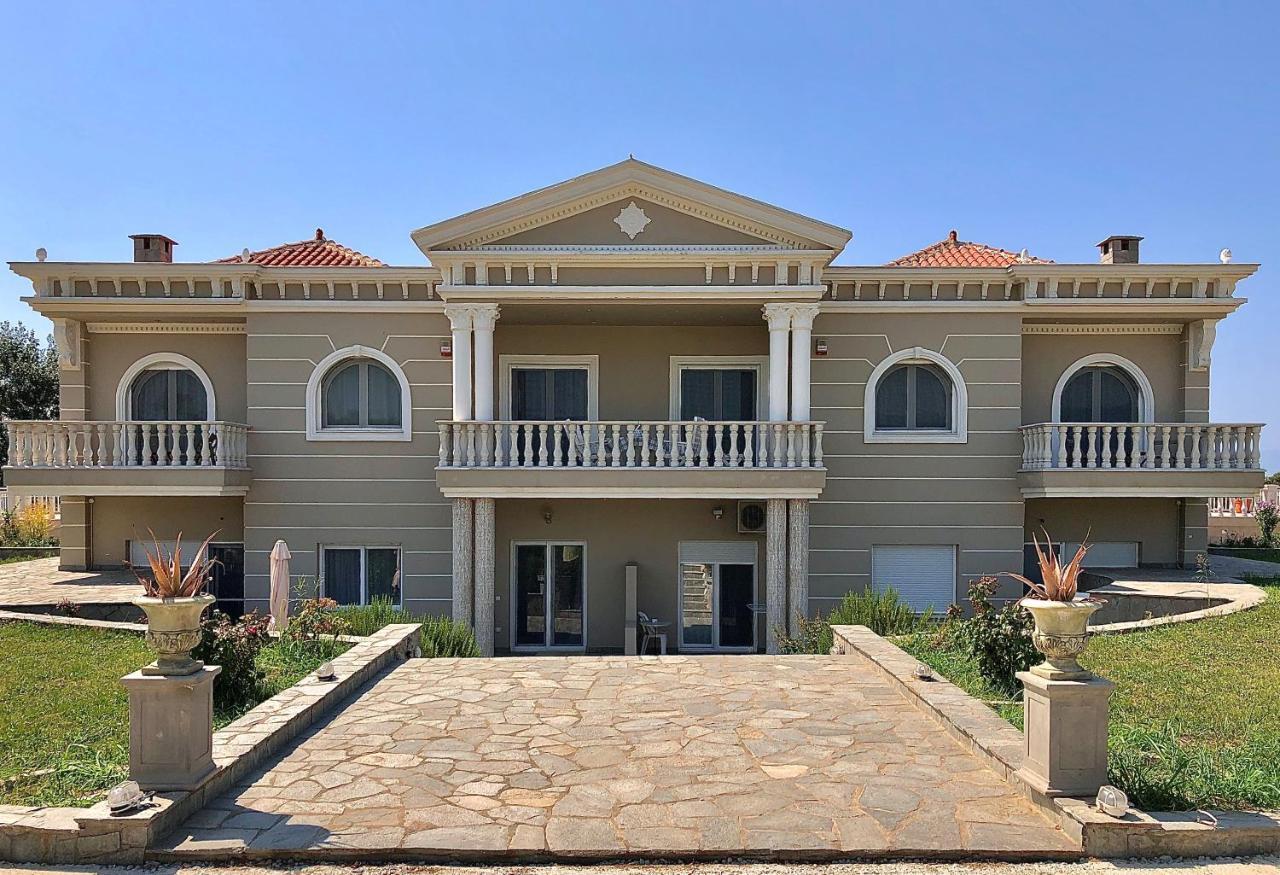 Villa Dimitri - Seaview Apartment อเล็กซานโดรโพลิส ภายนอก รูปภาพ