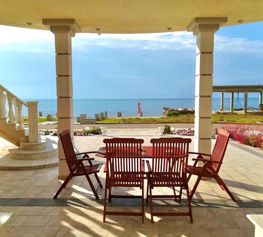 Villa Dimitri - Seaview Apartment อเล็กซานโดรโพลิส ภายนอก รูปภาพ